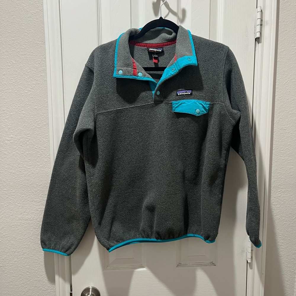 Patagonia Gray and Blue Sweater